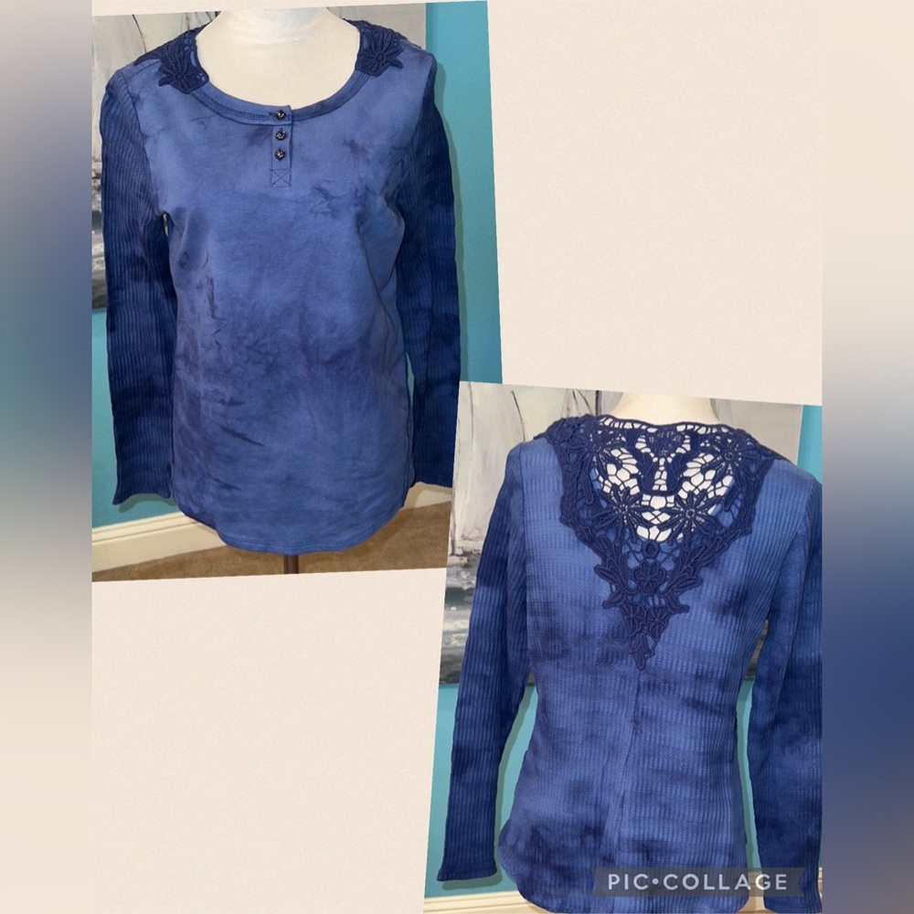 NWT Leo & Nicole Blue Long Sleeve Shirt, Small